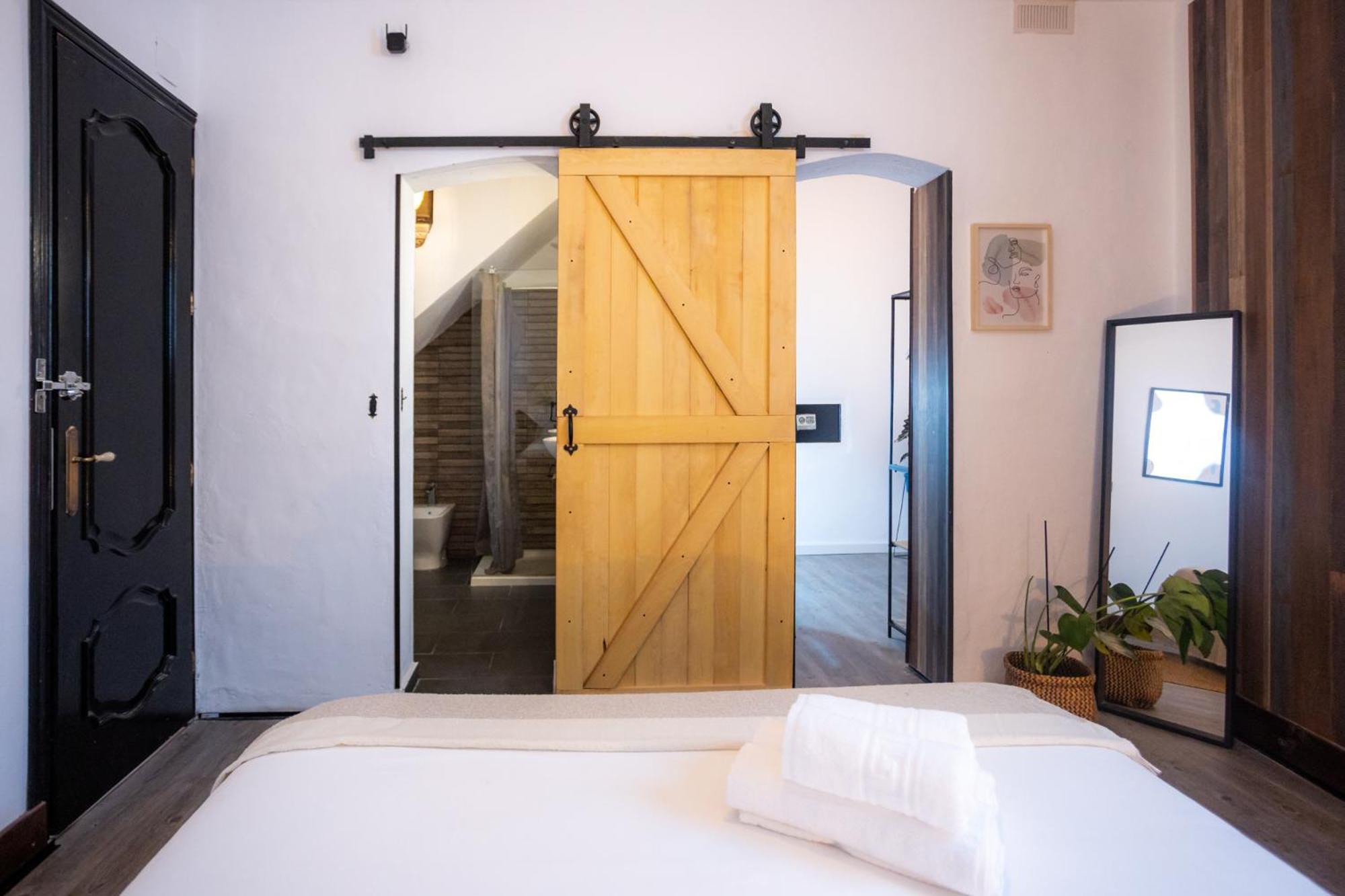 Naim Guest House Malaga Centro Экстерьер фото